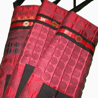 Picture of Quilted Wine Bag