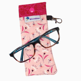 Picture of Eyeglass Case - Captivate