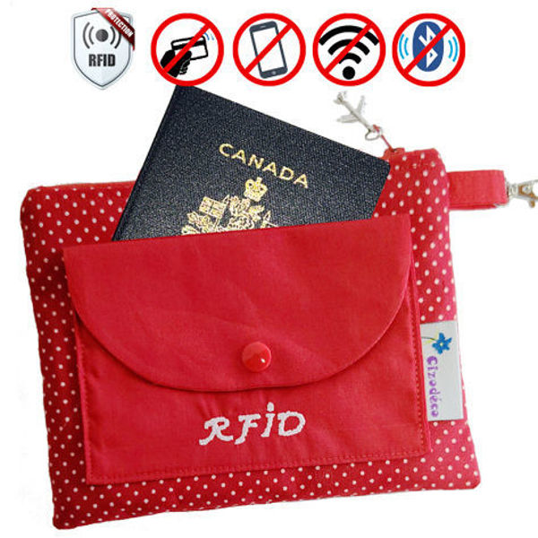 Image sur Pochette Passeport RFID - Pois rouge